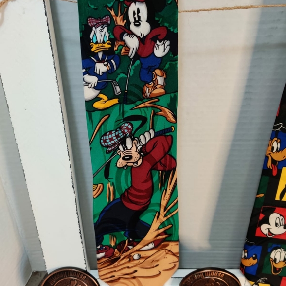 Disney bundle - Picture 3 of 6